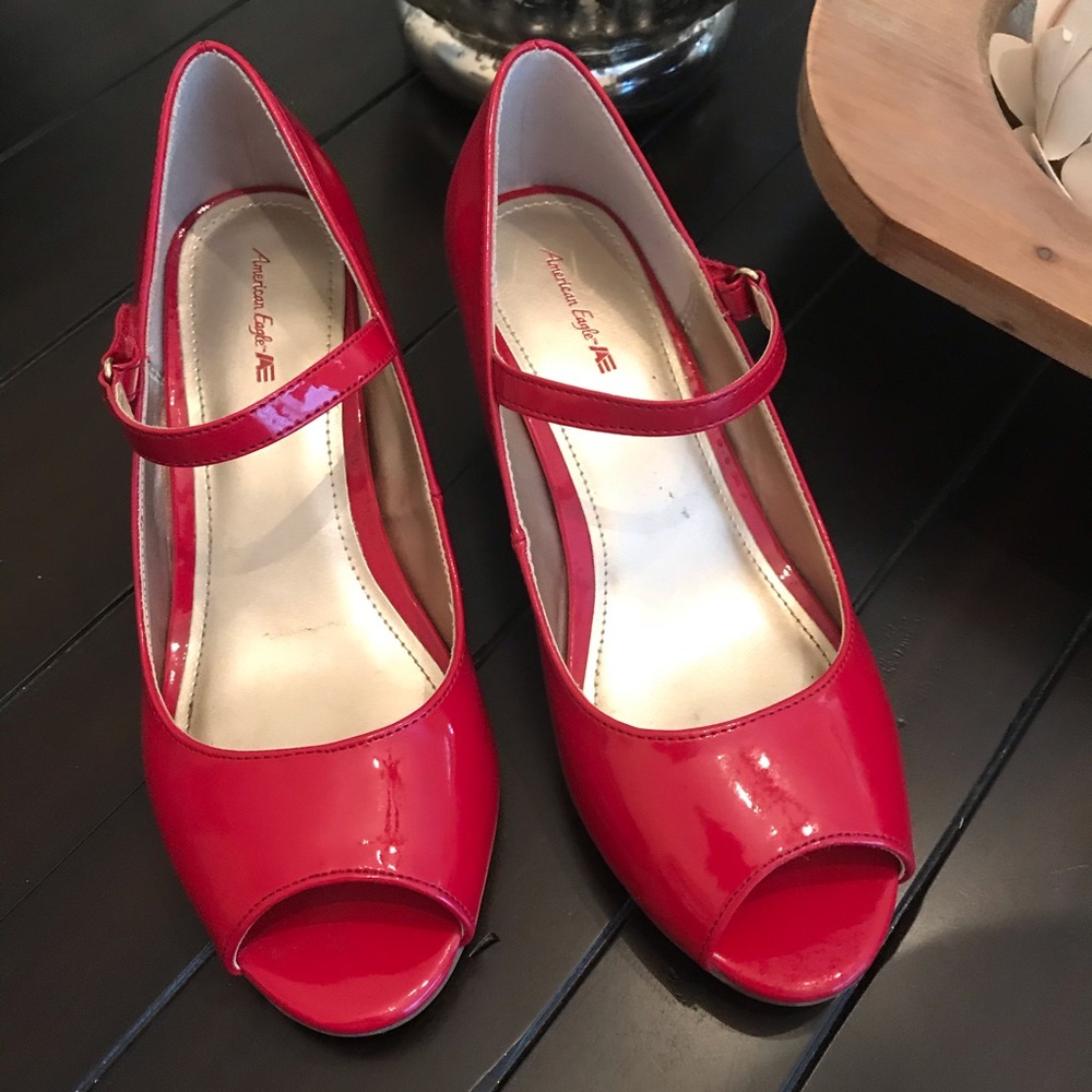American Eagle Peep Toe Pumps